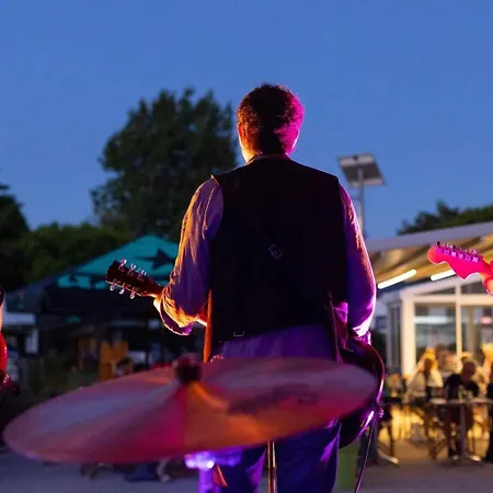 4 Etoiles - Parc Aquatique - Eeibge