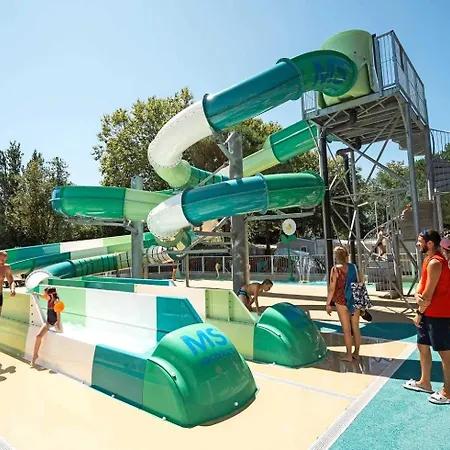 4 Etoiles - Parc Aquatique - Eeibge *
